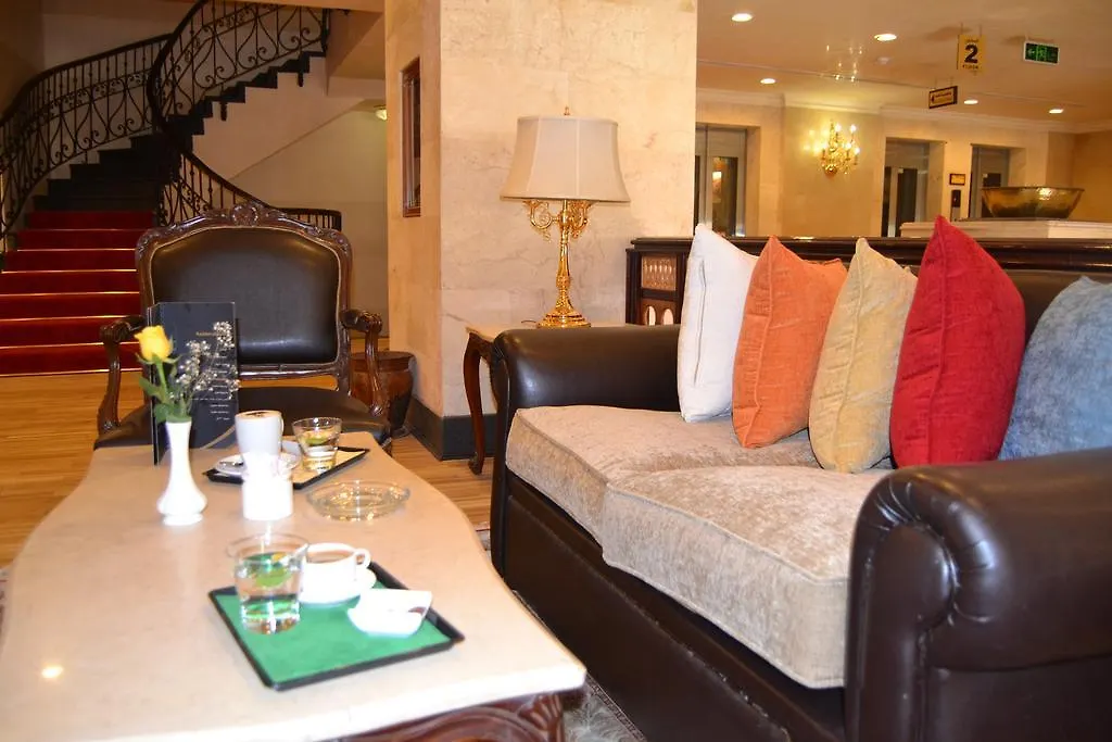 فندق مكةفي  Manazel Al Ain